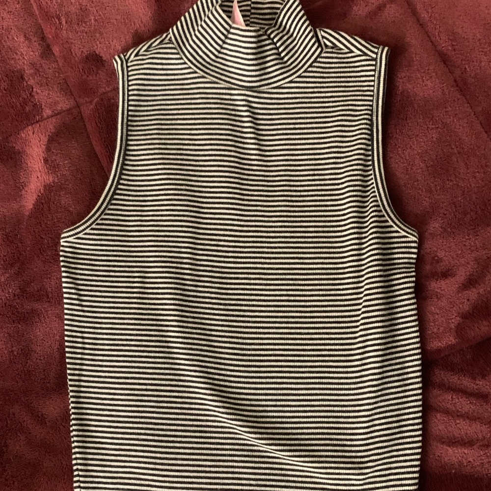 High neck crop top